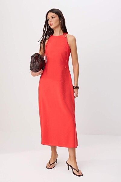 Συλλογή Trendyol Πιο Βιώσιμο Κόκκινο Υφαντό Φόρεμα Μίντι TWOSS26EL00286