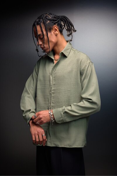 Slatra Cămașă pentru bărbați kaki ușor texturat cu mânecă lungă supradimensionat