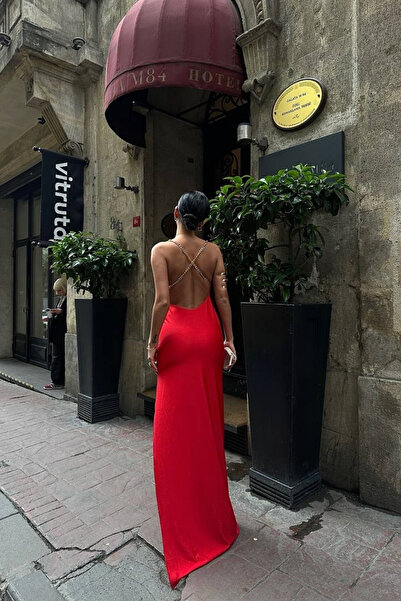 Afitapbutikmoda Zincir Askı Detay Sırt Dekolteli Yırtmaçlı Uzun Elbise