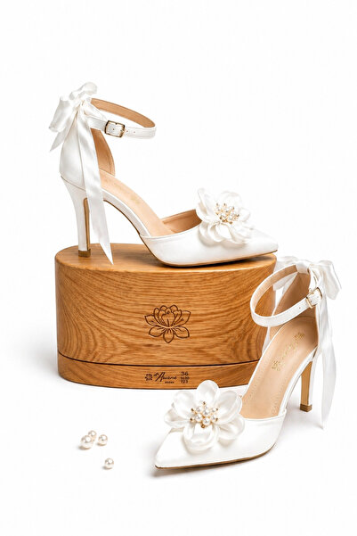 Famels Γυναικεία παπούτσια με τακούνι Flower Pearl Νυφικά Παπούτσια Βραδινά Π...