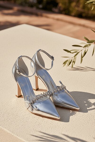 DİVOLYA Jeremy Silver Stone Bowknot (Toc de 8 cm) Pantofi cu toc și vârf ascuțit