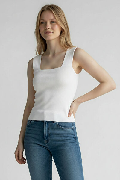 Geco Γυναικεία μπλούζα με τετράγωνο γιακά με φαρδιά τιράντες Λευκό Αθλητικό Κ...