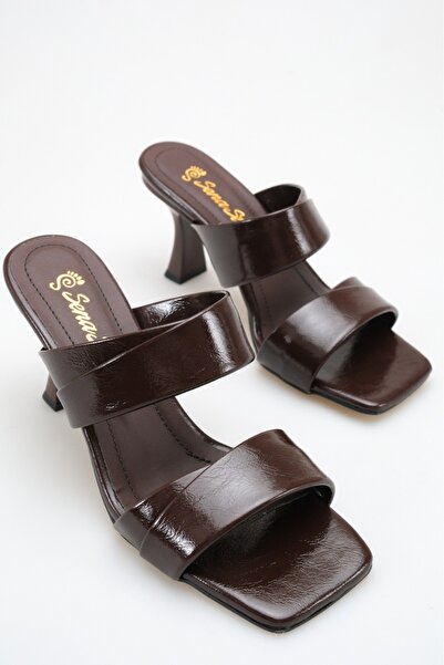 SNİCKER Καφέ γυναικείες δερμάτινες παντόφλες με τακούνι Zenne Daily