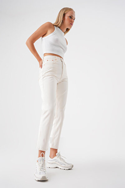 BPF Beyaz Yuksel Bel Mom Jean