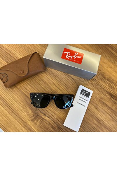 Ray-Ban UV KORUMALI GÜNEŞ GÖZLÜĞÜ 51 EKARTMAN (RB 0840-S 901/31)