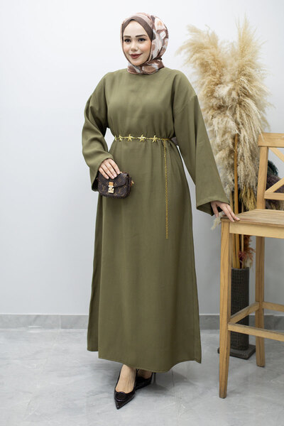 Tesettür Dünyası Φόρεμα με ζώνη αλυσίδας TSD260191 Χακί