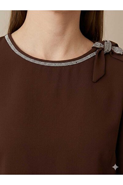On Fashion Κοντομάνικη μπλούζα με δεκάδες πέτρες -70422
