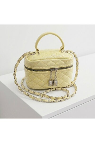 KIRASE Τσάντα μακιγιάζ με καπιτονέ σχέδιο σε μορφή μίνι τσάντα νεσεσέρ και τσ...