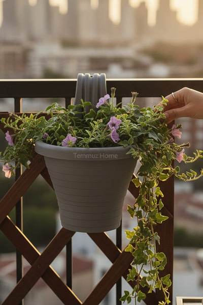 TEMMUZ HOME 1 Adet 3 Lt Tombul Dalgalı Küpeşte Korkuluk ve Balkon Saksısı(İla...