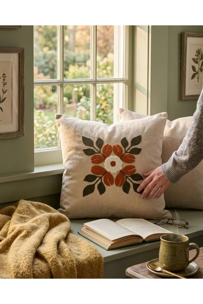 Bella Home Punch Embroidery Cushion Cover 40 cm X 40 cm