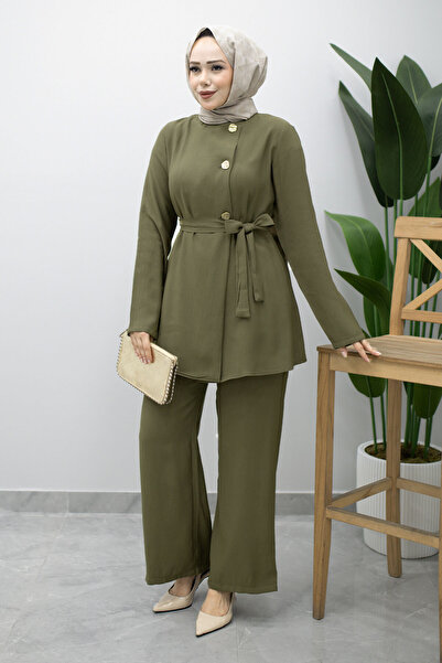 Tesettür Dünyası Διπλό κοστούμι με κουμπιά και ζώνη στη μέση TSD260200 Χακί