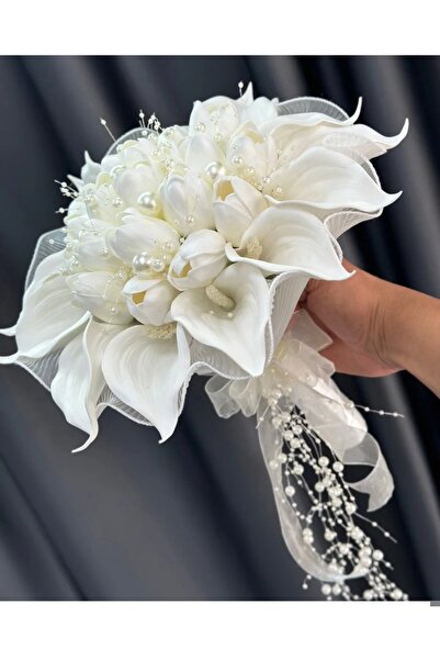 BridalTeam İncili lale ve gala buketi Şık ve zarif gelin çiçeği