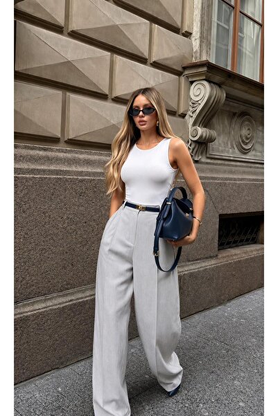 MODiSCHO Women's Off-White Crew Neck Basic Slim Fit Lycra Sleeveless Bodysuit
