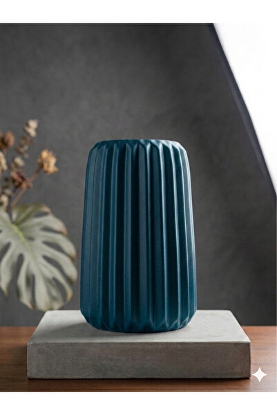 El Yapımı Dekoratif Vazo – Modern Minimal Çizgili Tasarım (15 cm)