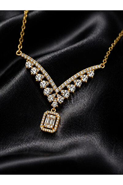 Sylvera Shop Işıltılı Taşlı V Model Luxury Çelik Kolye (Gold Renk)