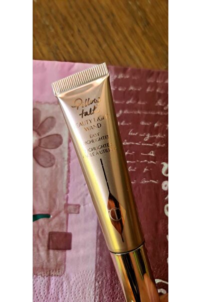 charlotte tilbury Φωτιστικό ραβδί ομορφιάς για εύκολο highlighter