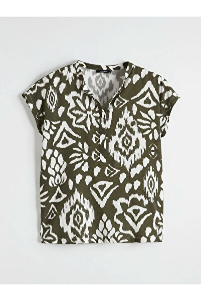 LC Waikiki Πράσινη μπλούζα με μοτίβο σε σχήμα πετούματος