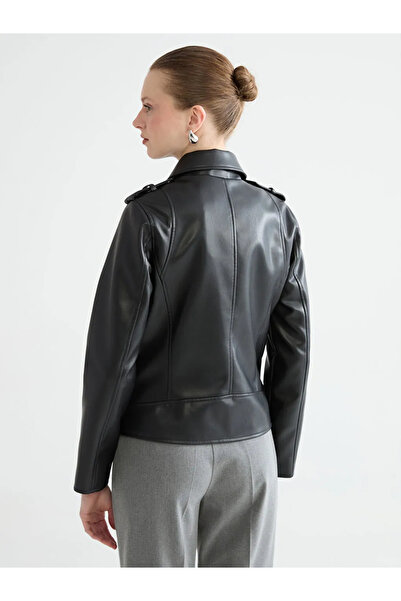 LC Waikiki Μαύρο γυναικείο δερμάτινο μπουφάν με γιακά ποδηλάτη