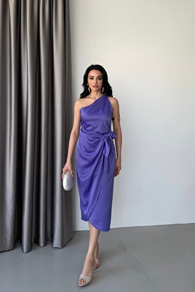 Serica Moda Rochie midi din satin mov, cu un singur umăr și detaliu de legătură
