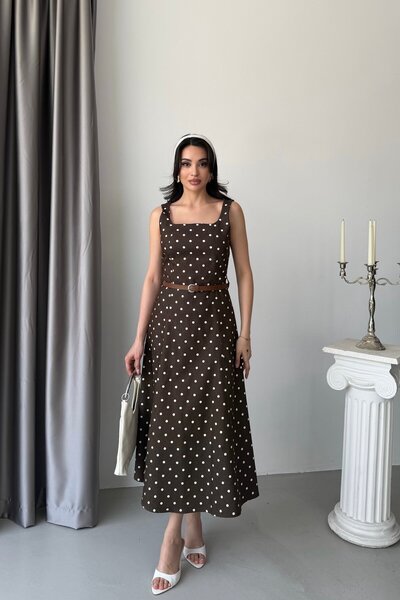 Serica Moda Καφέ φόρεμα με τετράγωνο γιακά και ζώνη με πουά