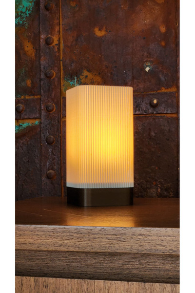 3D Şarjlı Masa Lambası Modern Dekoratif Led Abajur 10x20Cm