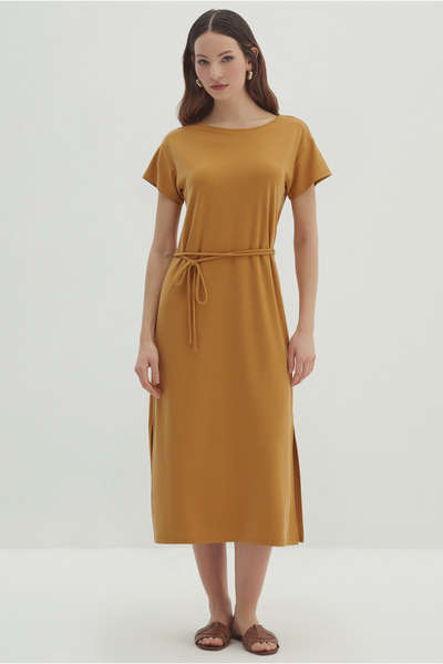 Naramaxx Κοντομάνικο φόρεμα με δέσιμο στη μέση