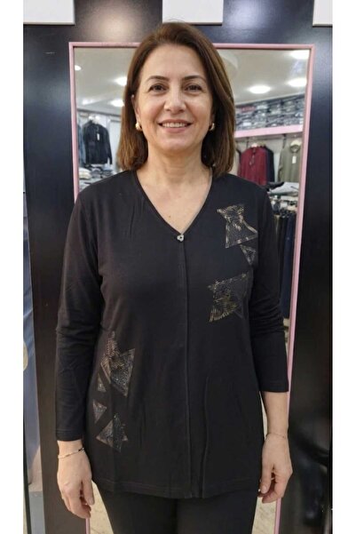 Aylin ΜΠΛΟΥΖΑ ΜΕ ΛΟΥΡΑΚΙΑ ΣΤΗΝ ΠΡΟΣΟΨΗ, ΜΕ ΜΑΚΡΙΑ ΜΑΝΙΚΙΑ ΚΑΙ ΛΟΥΡΑΚΙΑ ΣΤΗΝ Π...