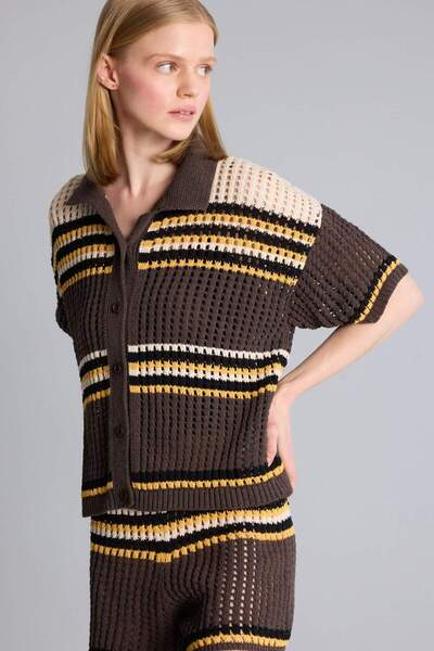 DeFacto Κανονικής εφαρμογής πλεκτή ζακέτα με γιακά πόλο H7729AX26SM