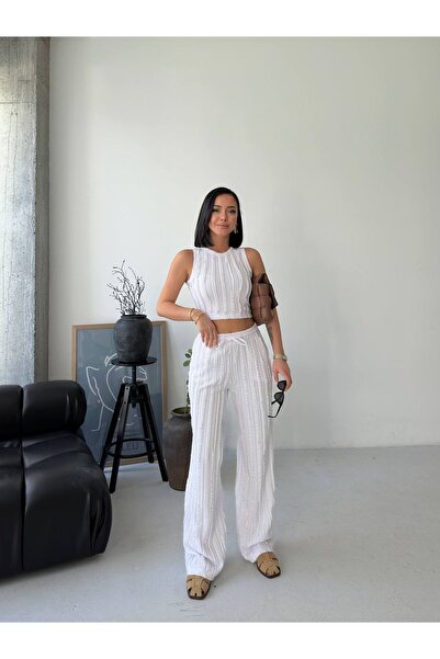heree Textured Crew Neck Stylish Crop Pants Set