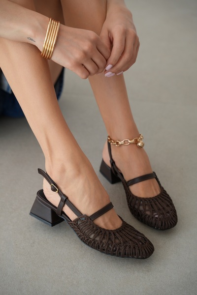 selin shoes Delis Πλεκτά Γυναικεία Σανδάλια με Ρυθμιζόμενη Λεπτομέρεια Πόρπης...