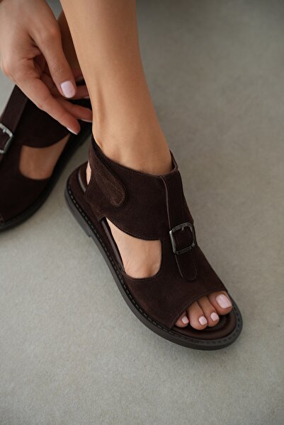 selin shoes Γυναικεία σανδάλια Lavia με αγκράφα και λεπτομέρεια από κούμπωμα ...