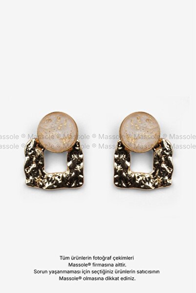 MASSOLE Women's Gold Antique Textured Square Earrings Gold Leafy Pearlescent ...
