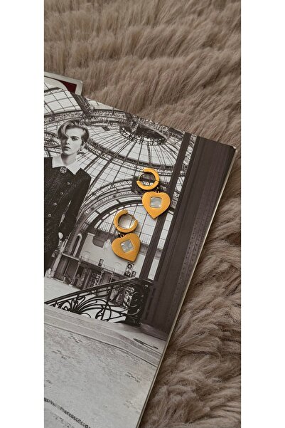 KAD COLLECTION Steel earrings with heart