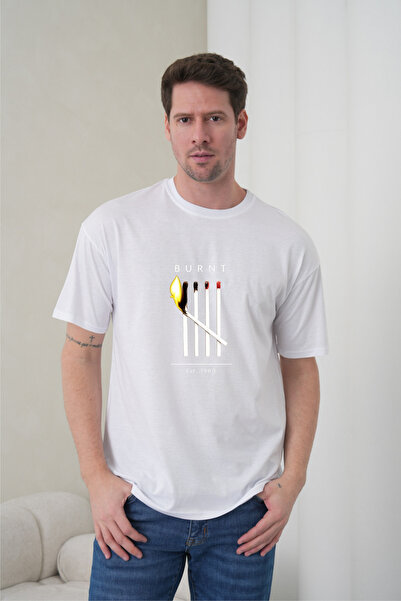 caddekombin Tricou alb minimalist pentru bărbați, cu ilustrație Burning Match...