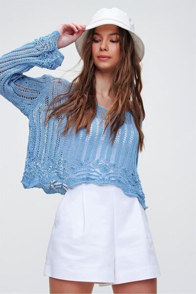 AQE FASHION Tricoturi ajurate de damă Baby Blue Kaza