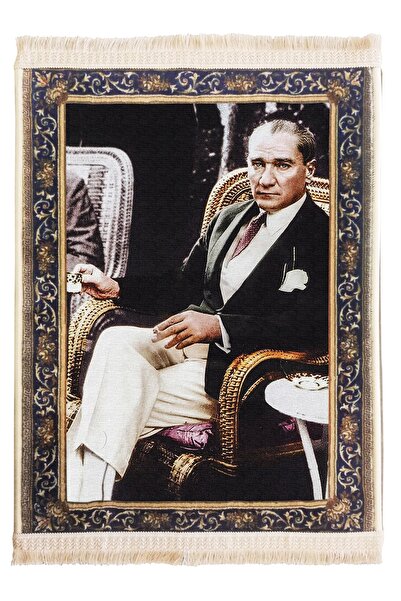 Atatürk Resimli Duvar Halısı Saçaklı No: