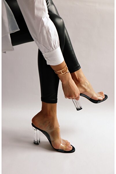 Aslının Butiği نعال سوداء شفافة للبشرة