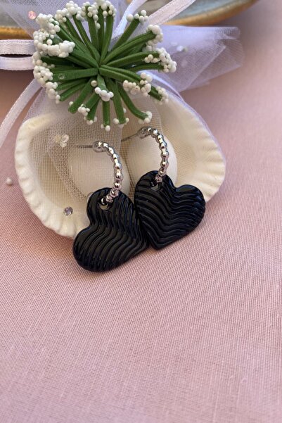 Leerybee لامعة اللون الأسود أقراط القلب مضاد الأرجية