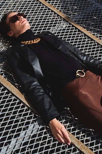 Trendyol Collection Černá bunda z umělé kůže TWOAW22CE0108