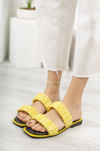 salto ayakkabı Yellow Wrinkled Slippers