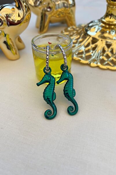 Leerybee Chrome Green Color Antiallergic Seahorse Earrings