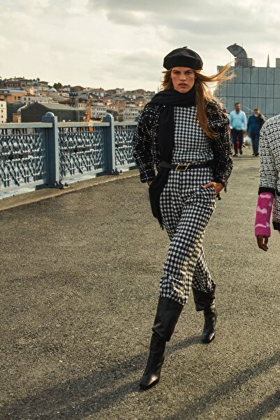 Trendyol Collection Black Plaid Pocket Detailed Tweed Woven Jacket Shirt TWOAW21GO0087