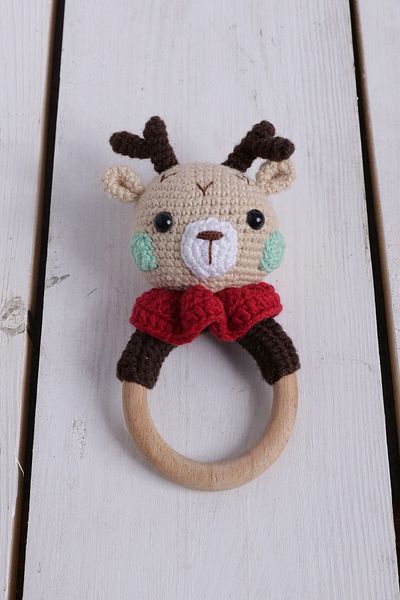tiny wood Natural Rattle Deer