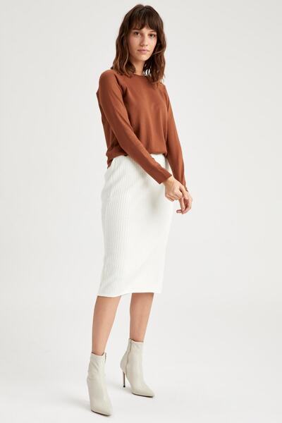 DeFacto Γυναικείο πουλόβερ πλεκτό σε καφέ χρώμα με μακρύ μπροστινό κοντό μέρος, εξαιρετικά απαλό με υφή I6913AZ20AU