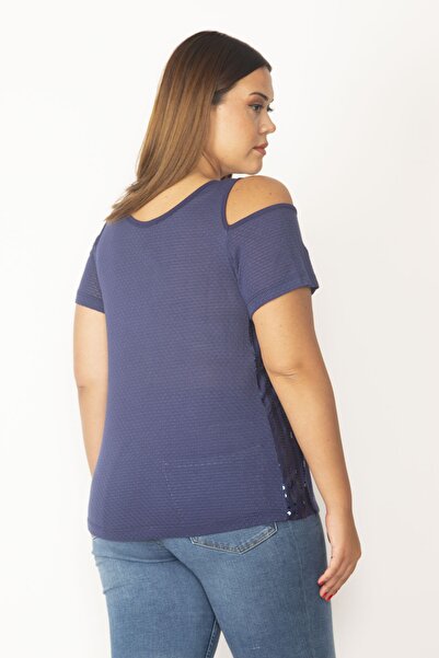 Şans Női, nagy méretű indigó flitteres, részletes váll nélküli blúz 65n28385