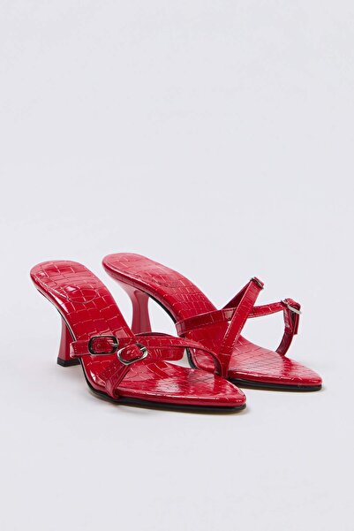 TRENDYOL SHOES Papuci cu toc pentru femei, roșii, cu vârf ascuțit, model croc...