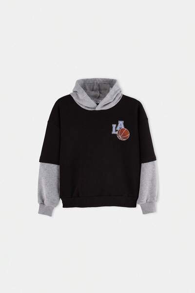 TRENDYOLKIDS سويت شيرت محبوك أسود سادة TKDAW27SW00014