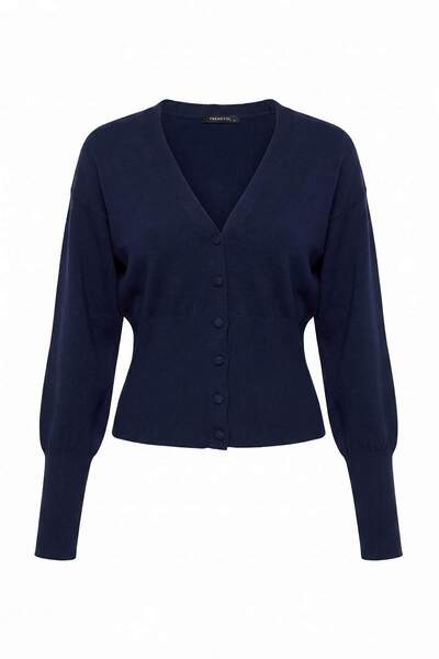 Trendyol Collection كارديجان تريكو بحاشية تنورة ملفوفة حول الخصر من خيوط مميز...