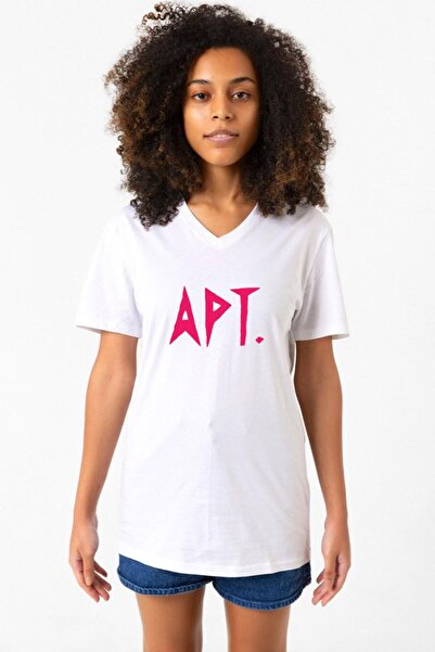 Tshirthane تيشيرت نسائي أبيض من Blackpink Apt برقبة على شكل حرف V
