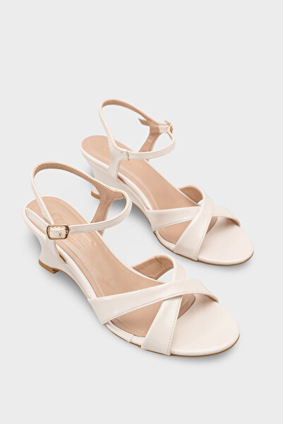 Capone Outfitters Κομψά γυναικεία παπούτσια Jasmina Feta με χιαστί λουράκια κ...